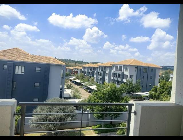 2 BEDROOM APARTMENT FOR SALE IN LONEHILL